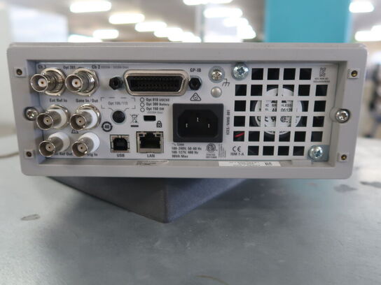 Universal Frequency Counter/Timer KEYSIGHT