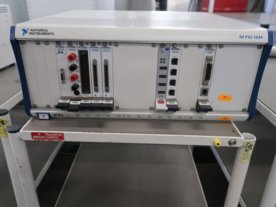 NATIONAL INSTRUMENTS Ni PXI-1044