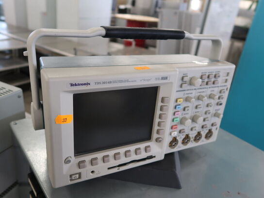 Four Cannel Color Digital Phosphor Oscilloscope TEKTRONIX TDS3014B 