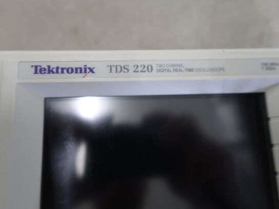 Two Channel Digital Real-Time Oscilloscope TEKTRONIX TDS 220