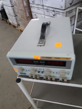 Laboratory DC Power Supply ISO-TECH IPS2303D