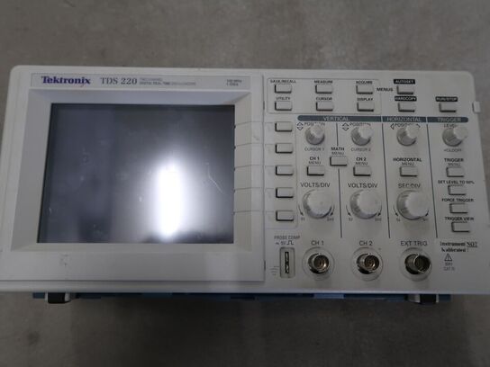 Two Channel Digital Real-Time Oscilloscope TEKTRONIX TDS 220