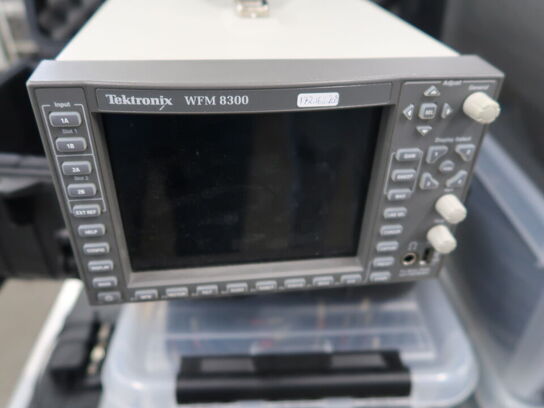 Waveform monitor TEKTRONIX WFM 8300