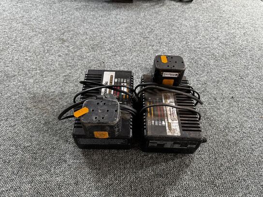 2 stk. batterier med ladere PANASONIC 