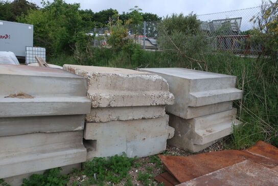 8 stk. betonsiloklodser