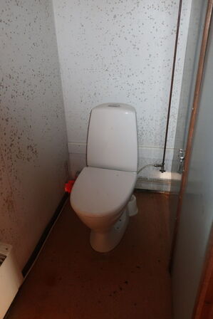Mandskabsvogn m. bad, toilet og møderum
