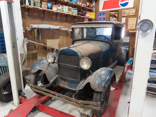 FORD Model A Doctors Coupe 1929 (MOMSFRI)