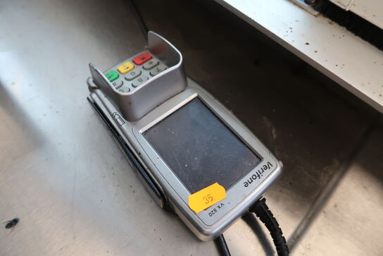 Kasseapparat CBE, bonprinter, computerskærm m.m.