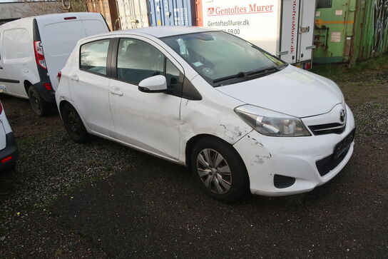 Varebil TOYOTA YARIS VAN 1.4 D-4D med indhold