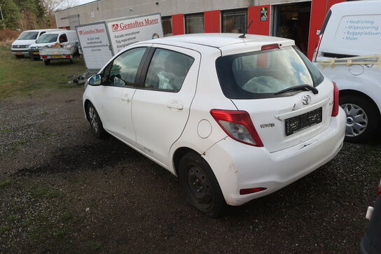 Varebil TOYOTA YARIS VAN 1.4 D-4D med indhold