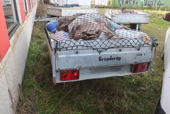 Påhængsvogn BRENDERUP med indhold