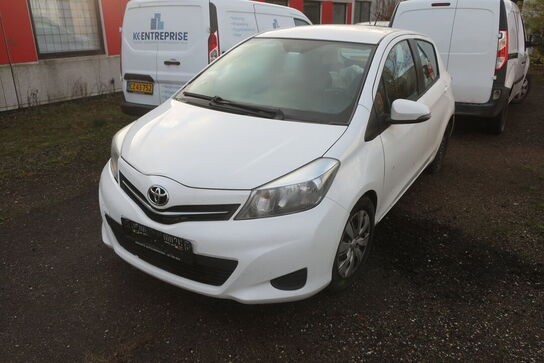 Varebil TOYOTA YARIS VAN 1.4 D-4D med indhold