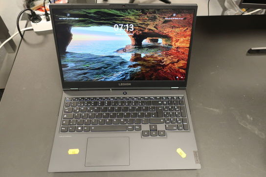 Bærbar computer LENOVO Legion 5 15IMH05H