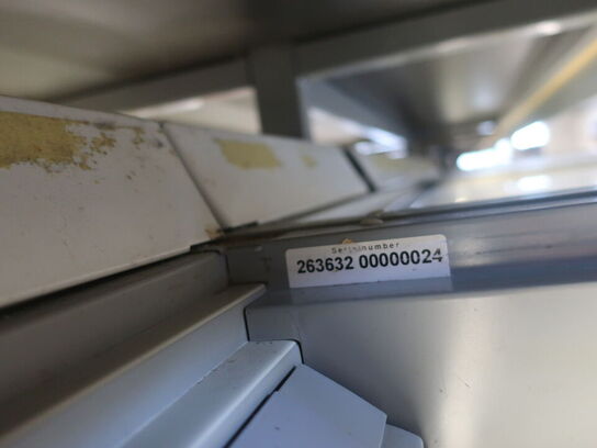 2 stk. AHT Paris 250 frysedisk inkl. salgsdisplay mellem fryserne