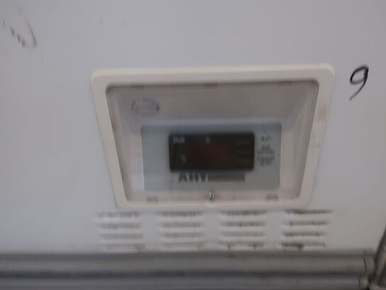 2 stk. AHT Paris 250 frysedisk inkl. salgsdisplay mellem fryserne