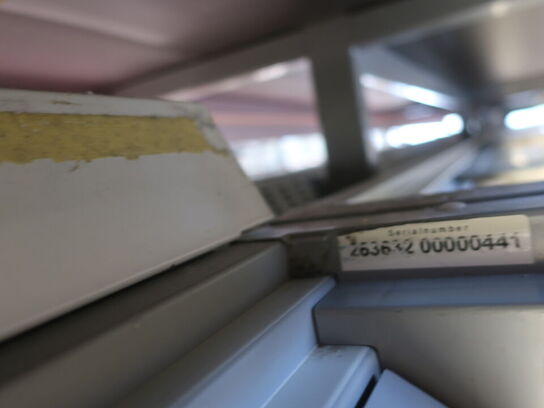 2 stk. AHT Paris 250 frysedisk inkl. salgsdisplay mellem fryserne