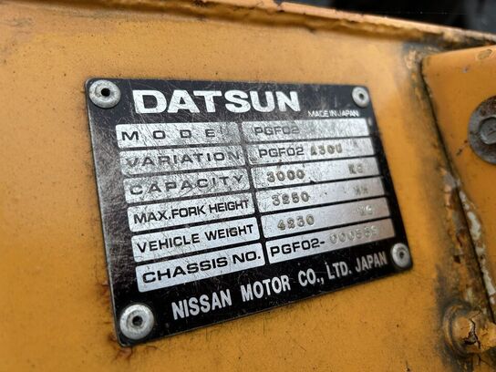 Gastruck NISSAN DATSUN PGF02 (MOMSFRI)