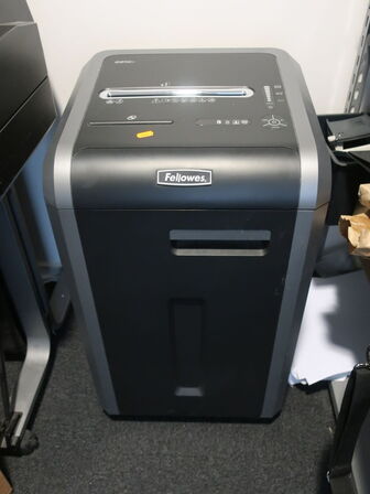 Makulator FELLOWES 225Ci