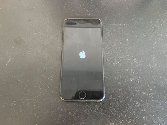 Mobiltelefon APPLE Iphone 7 - 128 GB