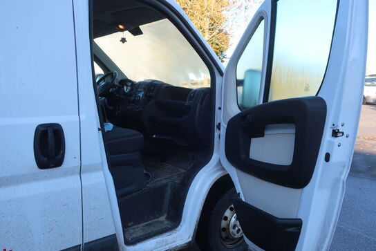 Varebil FIAT DUCATO 2.3 Mjt 130