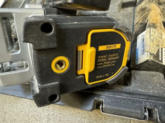 DeWalt DW089  Selv-nivellerende linielaser 3-vejs