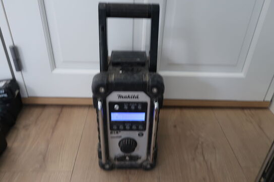 Akku DAB+/Bluetooth Radio, Makita DMR112