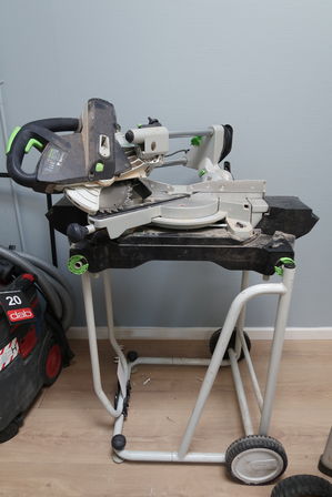 Festool KS 60E Kap-/geringssav + Transportabel arbejdsstation 