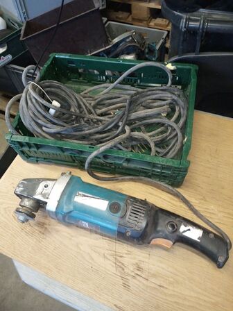 Makita 230mm vinkelsliber 