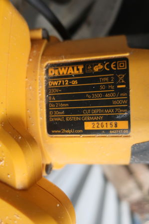 Kap/geringssav DEWALT W712-qs