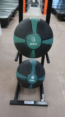 Fitnessbolde 4-6 kg inkl. stativ