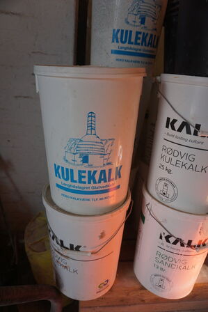 Parti kalk, olie, m.v.