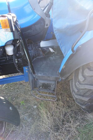 Traktor NEW HOLLAND TN60A