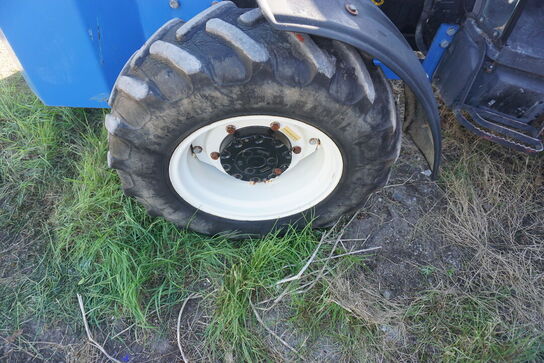 Traktor NEW HOLLAND TN60A