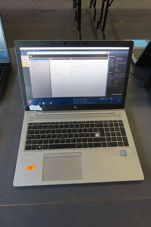 Bærbar computer HP ELITEBOOK B&O