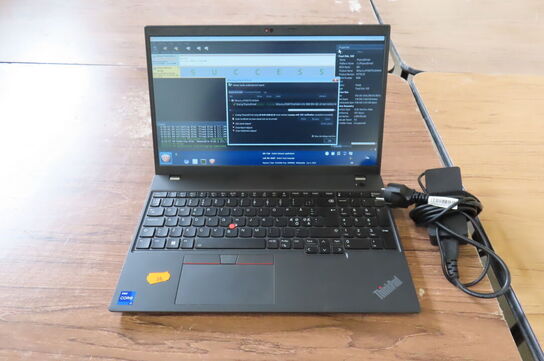 Bærbar computer LENOVO L15