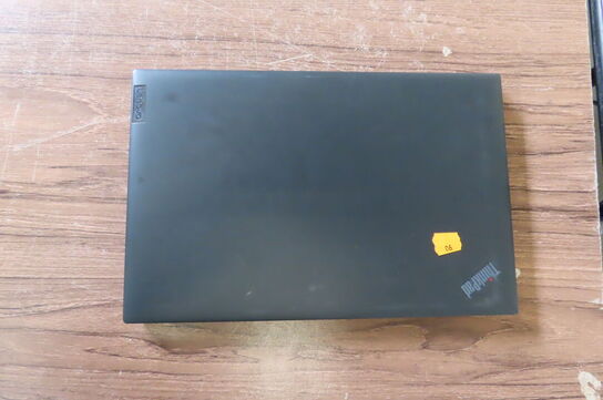 Bærbar computer LENOVO L15