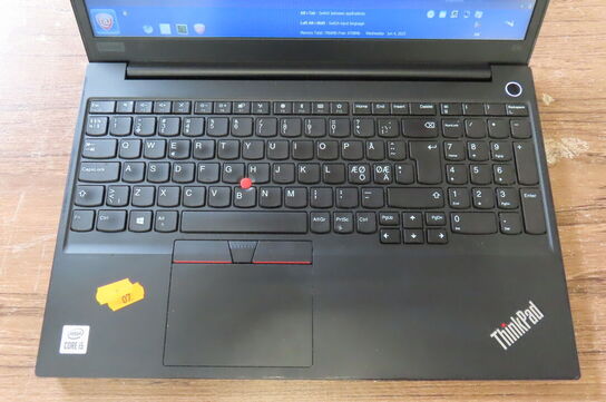 Bærbar computer LENOVO E15