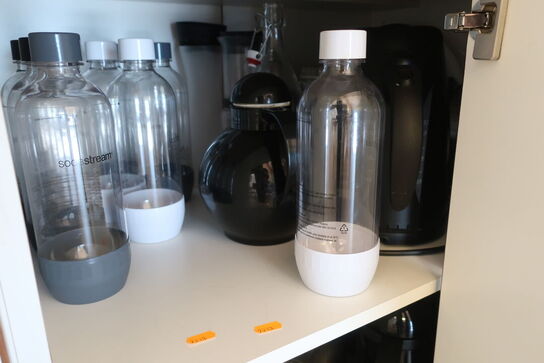Diverse thermokander samt sodastreamflasker
