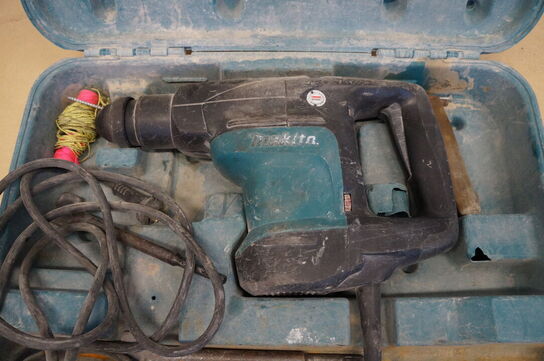 Borehammer MAKITA HR3200C