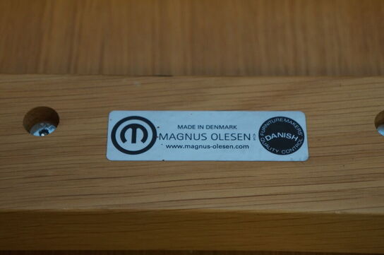 10 stk. stole MAGNUS OLESEN 