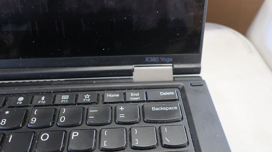 Bærbar computer LENOVO Yoga X380