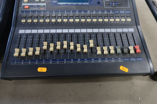 Digitalmixer YAMAHA 03D