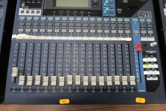 Digitalmixer YAMAHA 01V96