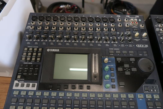 Digitalmixer YAMAHA 01V96