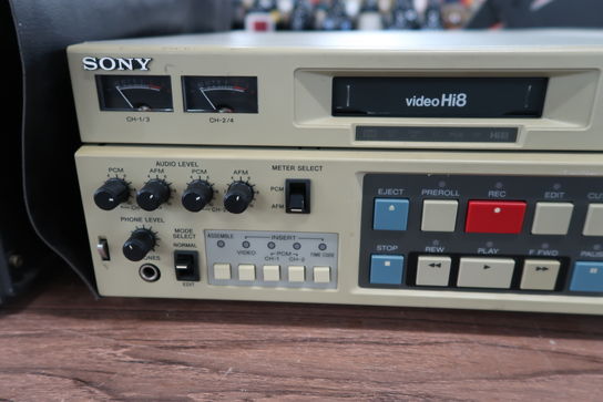 Hi8 videoafspiller SONY EVO-985OP