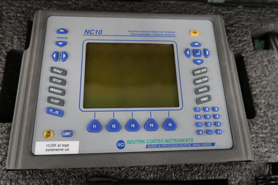 Sound/Spectruma Analyzer NEUTRIK NC10