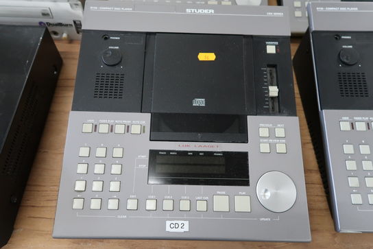 2 stk. Broadcast CD-afspillere STUDER D730