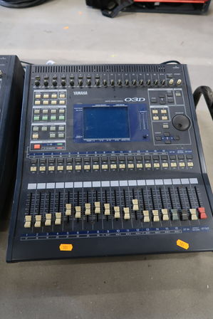 Digitalmixer YAMAHA 03D