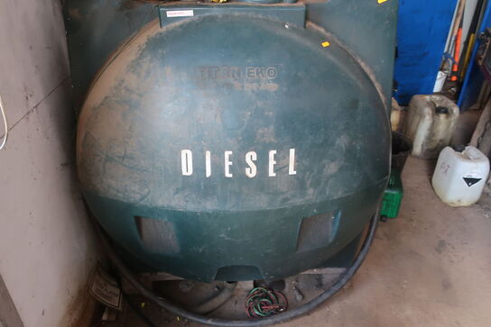 Diesel tank med 37L og pumpe