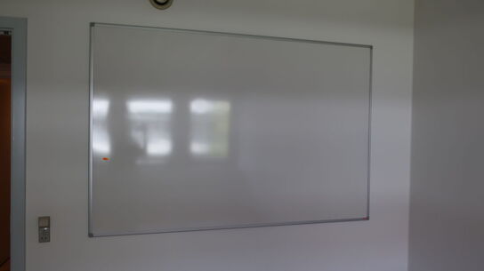 2 stk. whiteboards